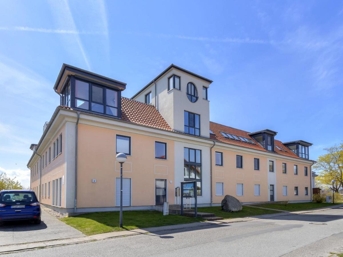 Peenemuende, Seglerhafen St Schoner 7, 13, 14 Bagian luar foto