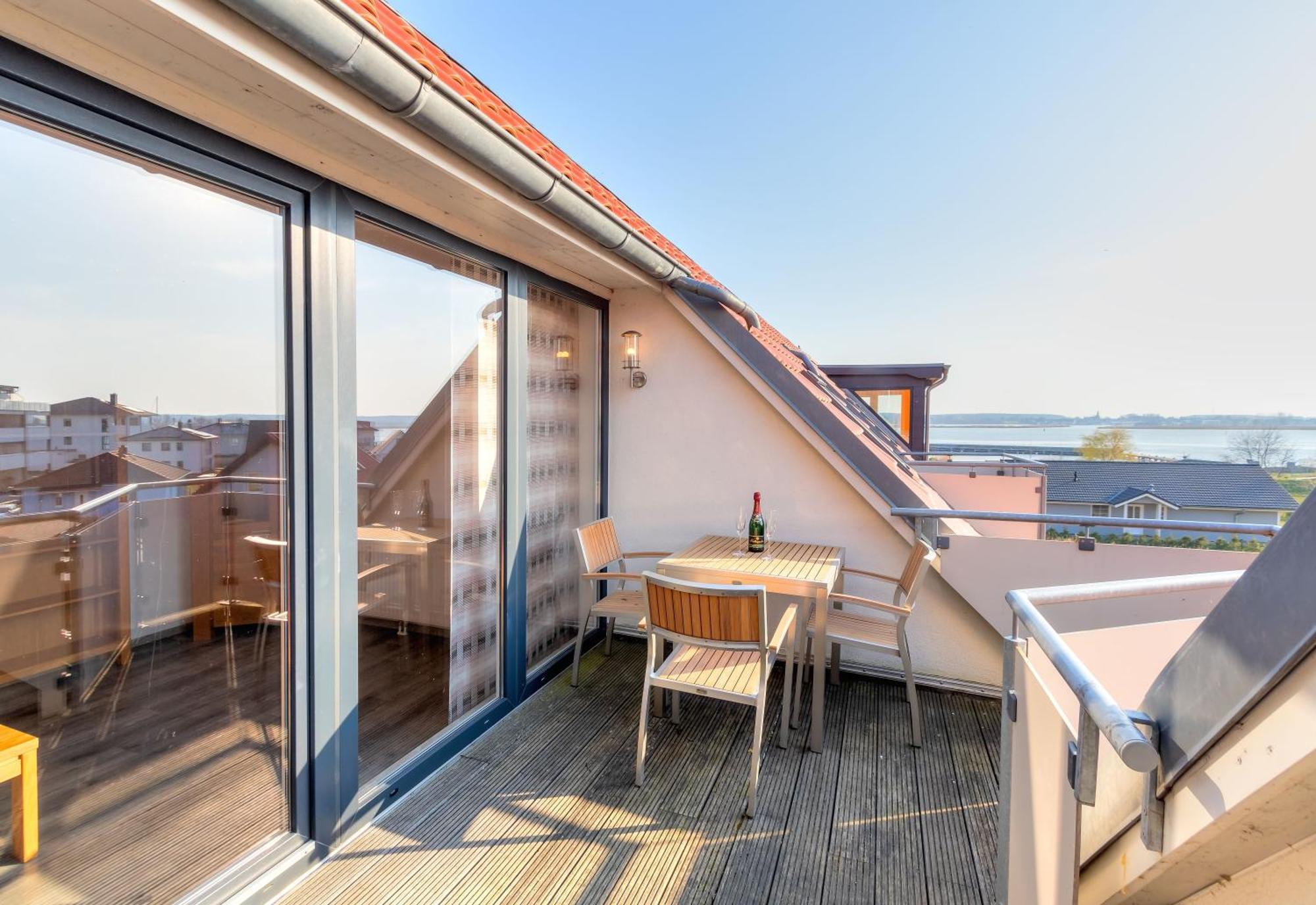 Peenemuende, Seglerhafen St Schoner 7, 13, 14 Bagian luar foto