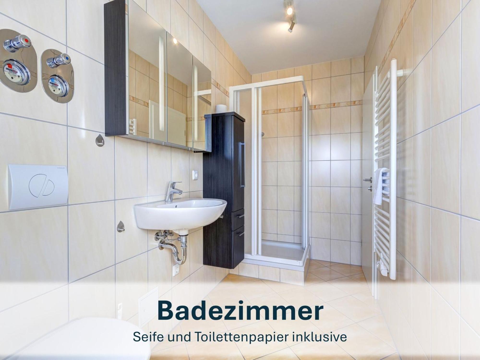 Peenemuende, Seglerhafen St Schoner 7, 13, 14 Bagian luar foto